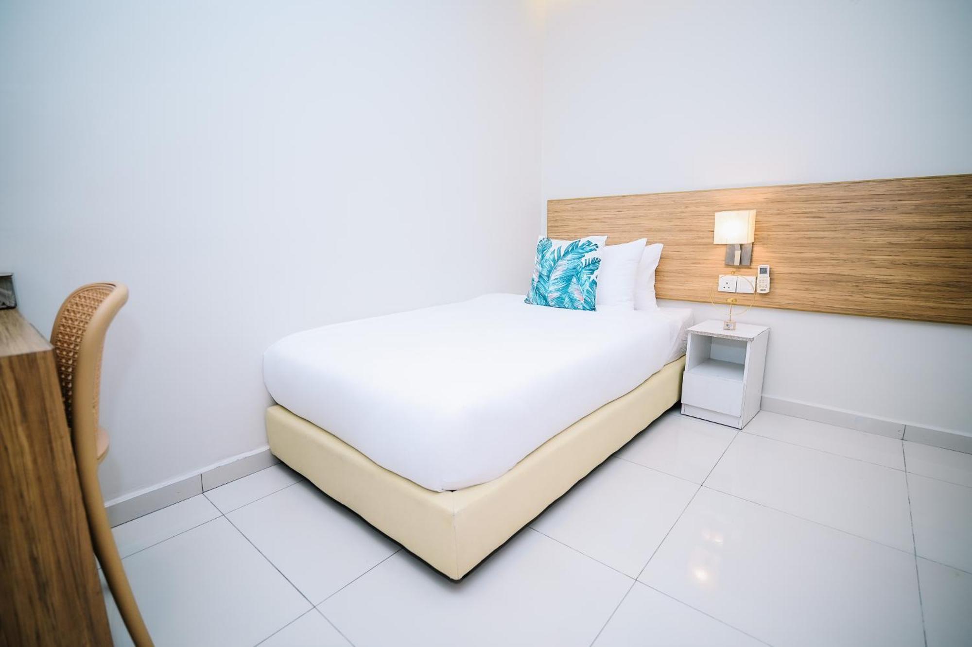 Swing & Pillows - Kelana Jaya Selangor Петалинг-Джая Экстерьер фото